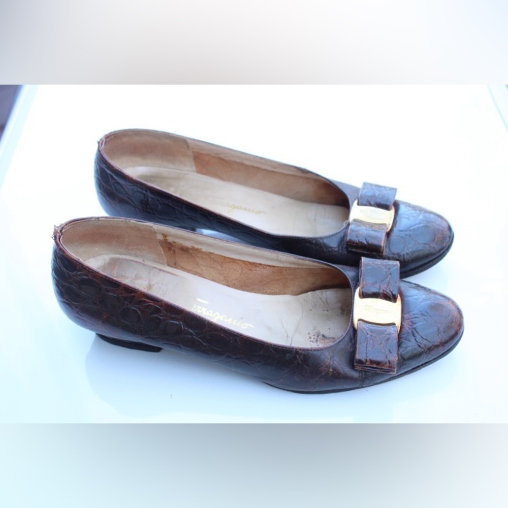 Salvatore Ferragamo low pumps
